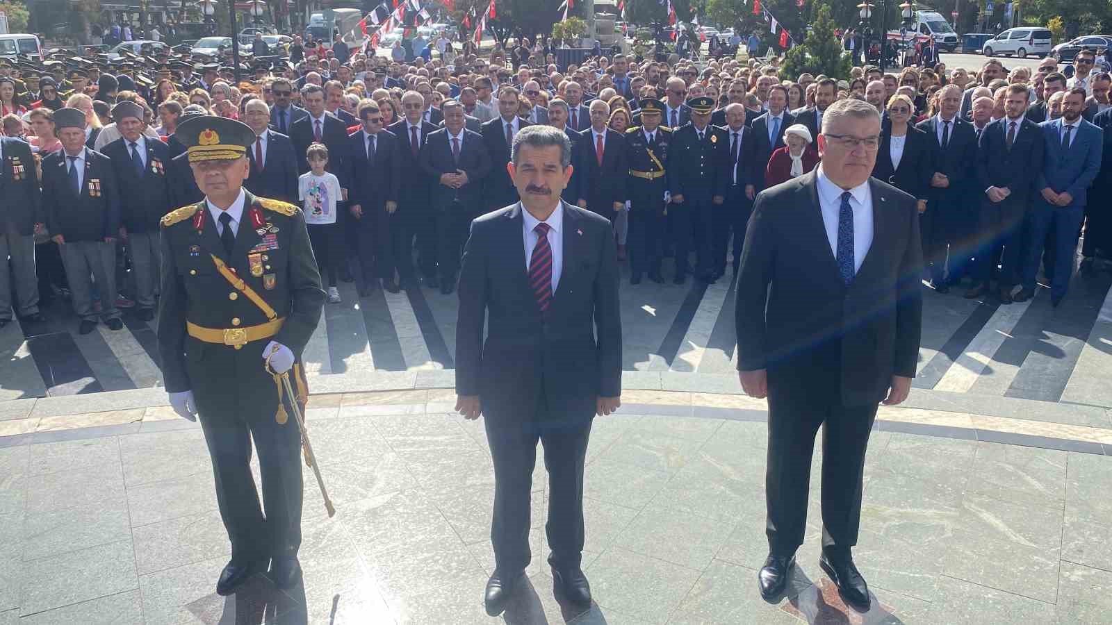 Kırklareli’nde Cumhuriyet’in 100’üncü yılı kutlanmaya başladı