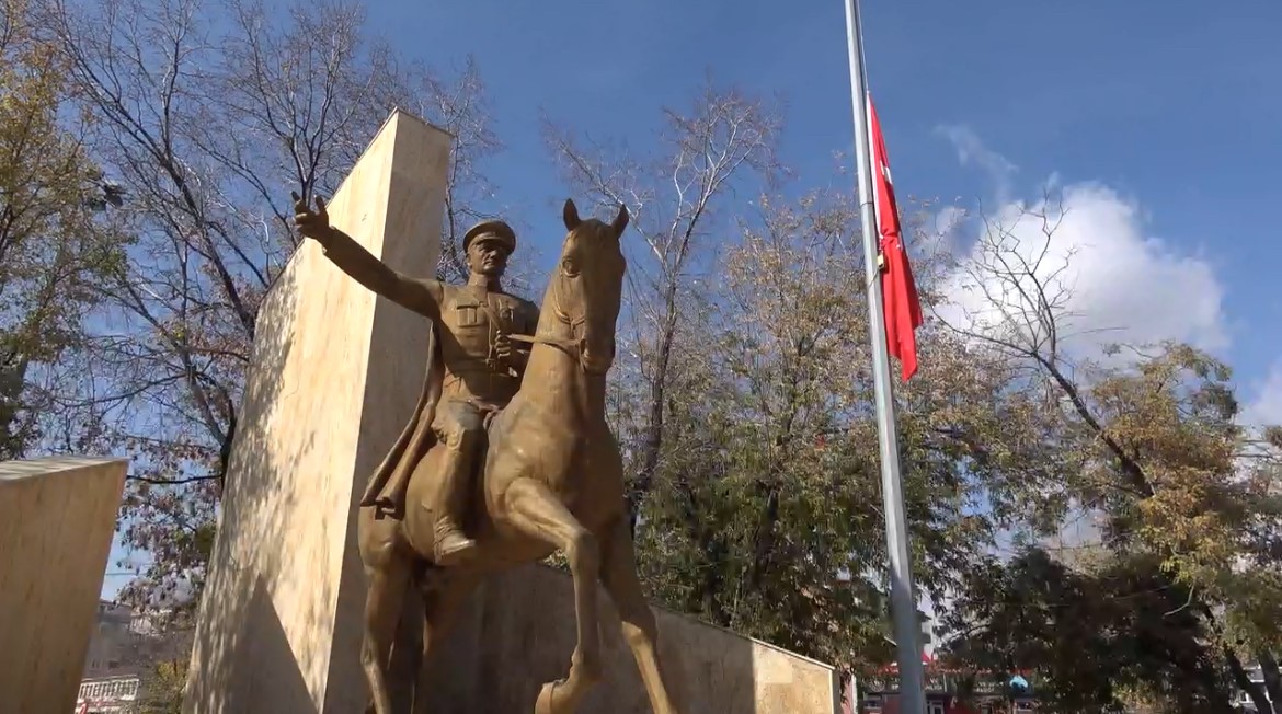 Ağrı&rsquo;da Cumhuriyet Bayramı kutlamaları başladı
