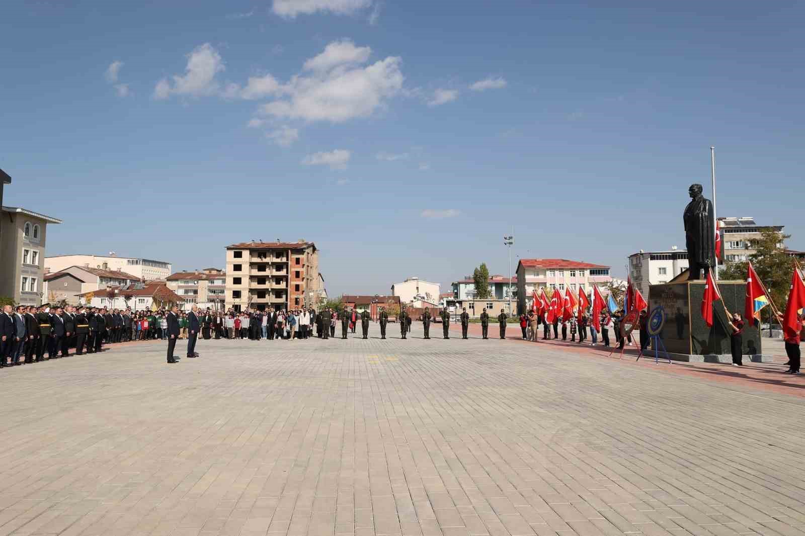 Muş&rsquo;ta Cumhuriyetin 100. yıl kutlamaları
