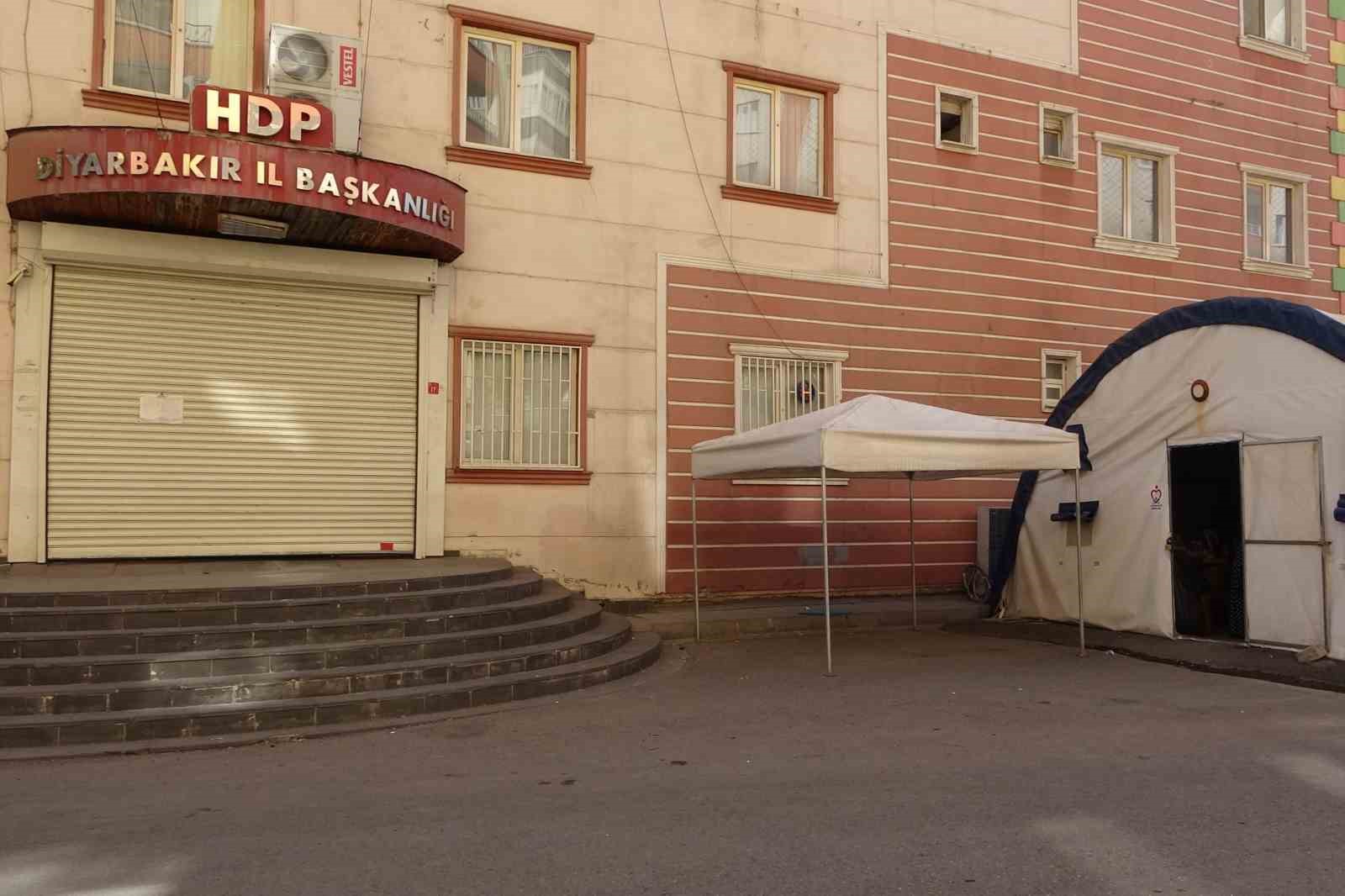 HDP &ouml;n&uuml;ndeki evlat m&uuml;cadelesi bin 517&rsquo;nci g&uuml;n&uuml;nde
