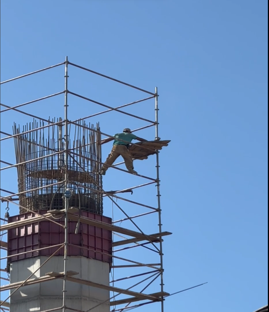 Yalova&rsquo;da minare ustasının tehlikeli mesaisi korkuttu
