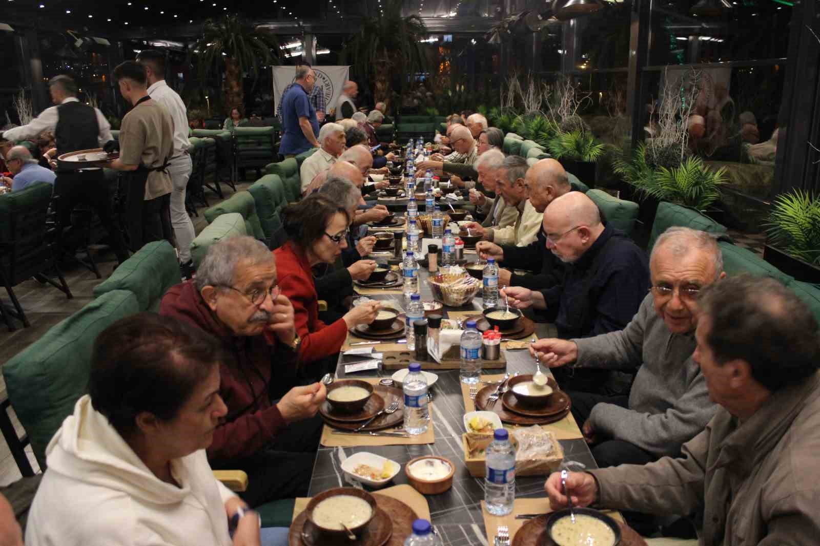 Amerikan Koleji mezunları Kayseri’de bir araya geldi
