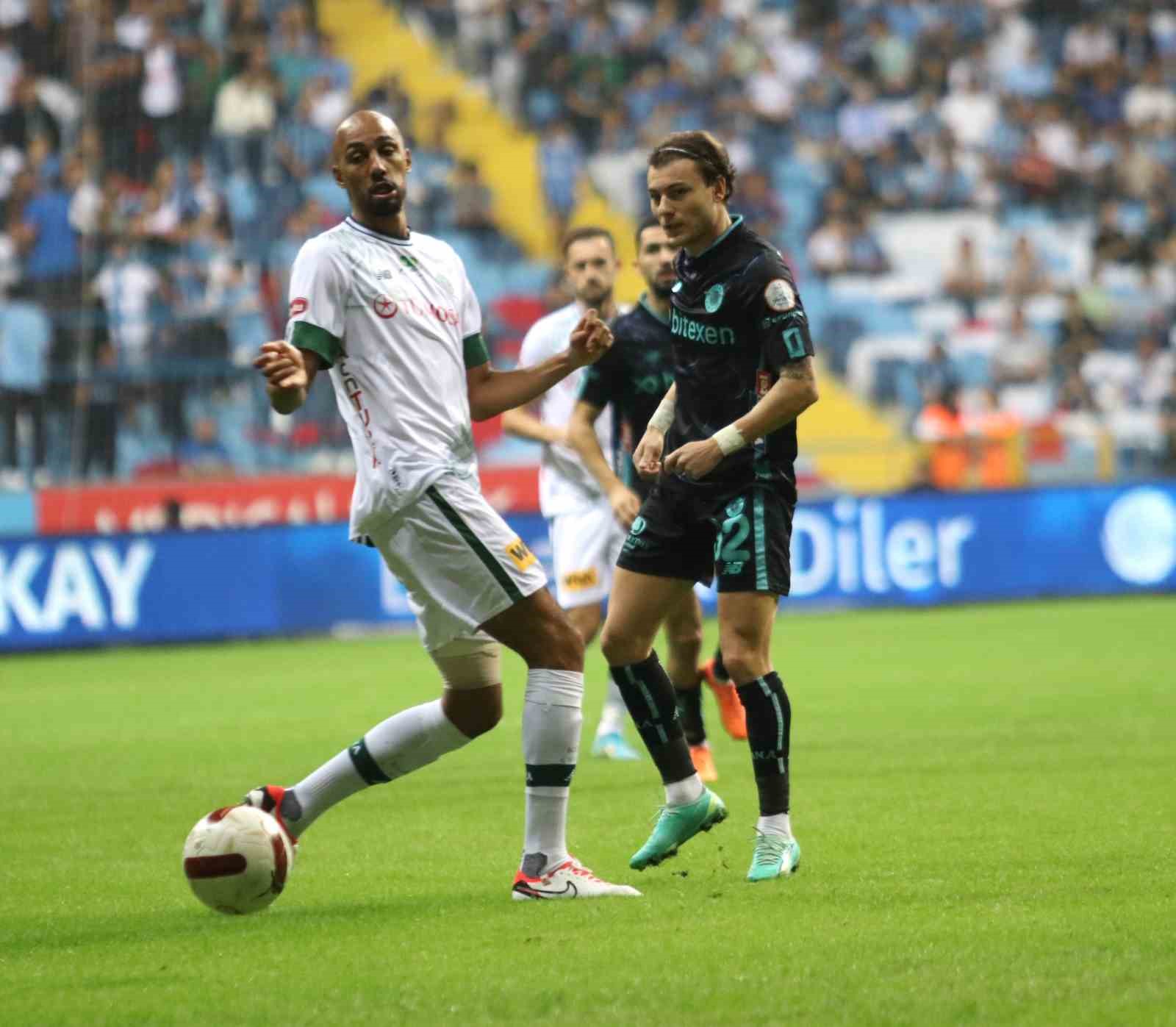 Trendyol Süper Lig: Adana Demirspor: 0 - Konyaspor: 0 (İlk yarı)