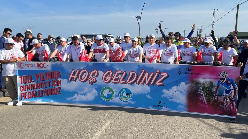 Pedallar Cumhuriyet için döndü