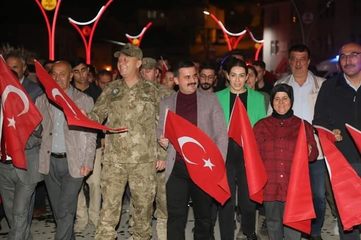 &Ccedil;ukurca da bayrak ve meşaleli Cumhuriyet y&uuml;r&uuml;y&uuml;ş&uuml; d&uuml;zenlendi
