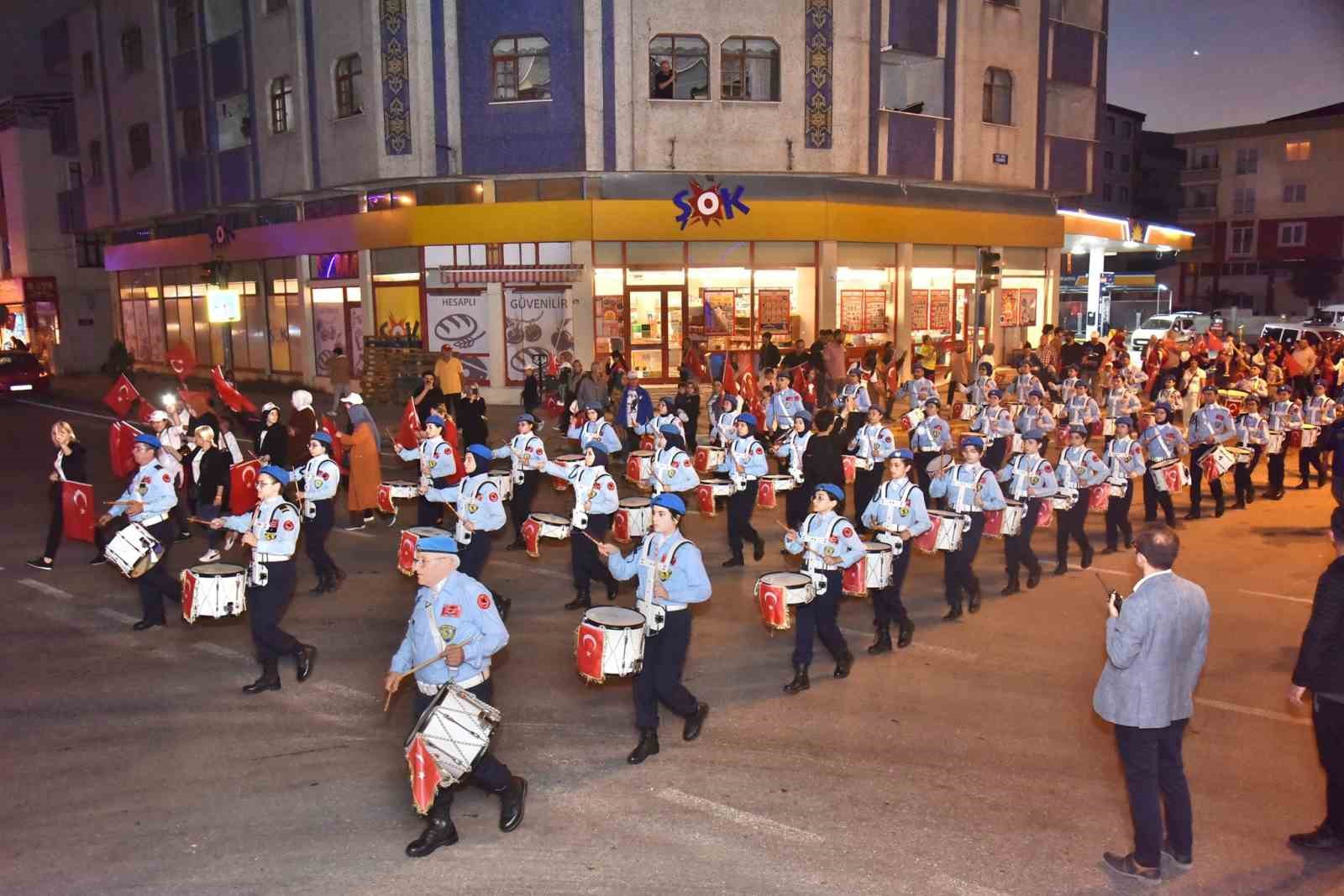 Tekkeköy Cumhuriyet’in 100. yılını coşkuyla kutladı