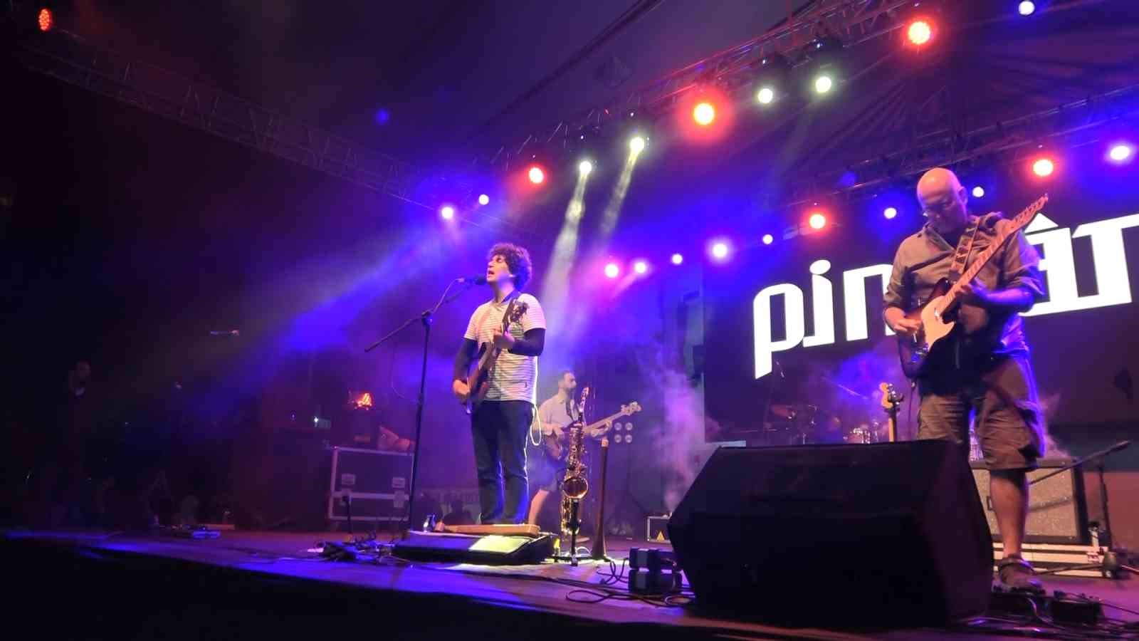 Cumhuriyet&rsquo;in 100. yıl kutlamalarında Samsun&rsquo;da Pinhani r&uuml;zgarı esti
