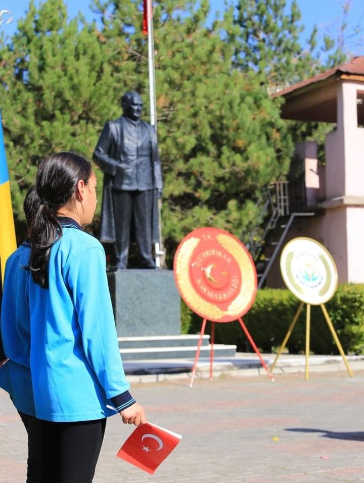 G&uuml;roymak&rsquo;ta Cumhuriyet&rsquo;in 100. yılı coşkuyla kutlandı
