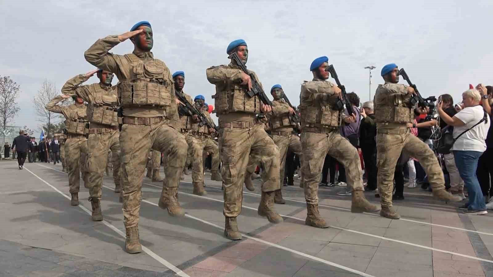 Yalova&rsquo;da cumhuriyetin 100. yılı coşkuyla kutlandı
