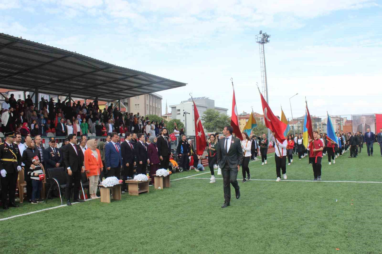 T&uuml;rkeli&rsquo;de Cumhuriyet&rsquo;in 100. yılı coşkusu
