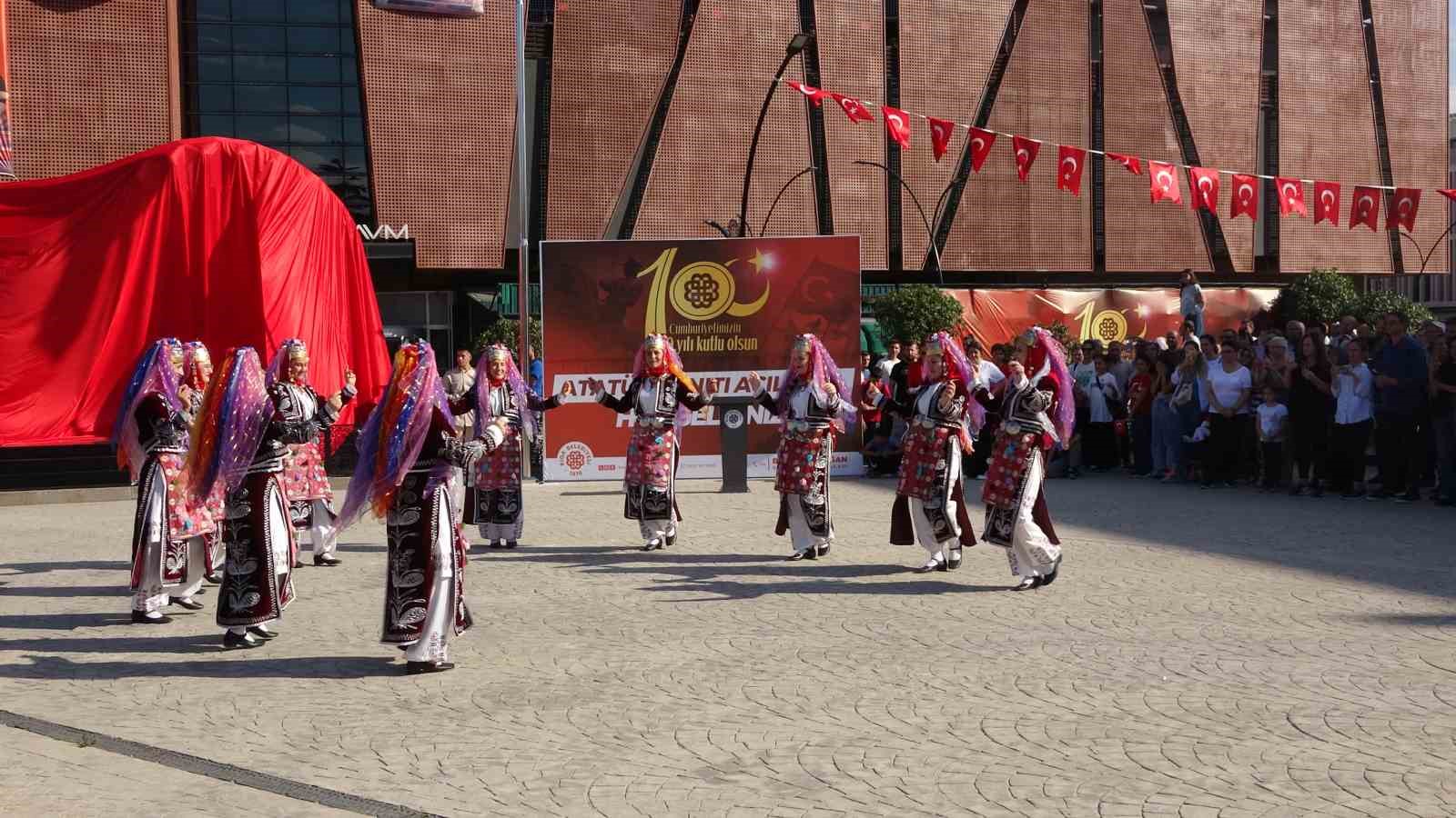 Biga Belediyesi&rsquo;nden Cumhuriyet&rsquo;in 100&rsquo;&uuml;nc&uuml; yılında anlamlı a&ccedil;ılış
