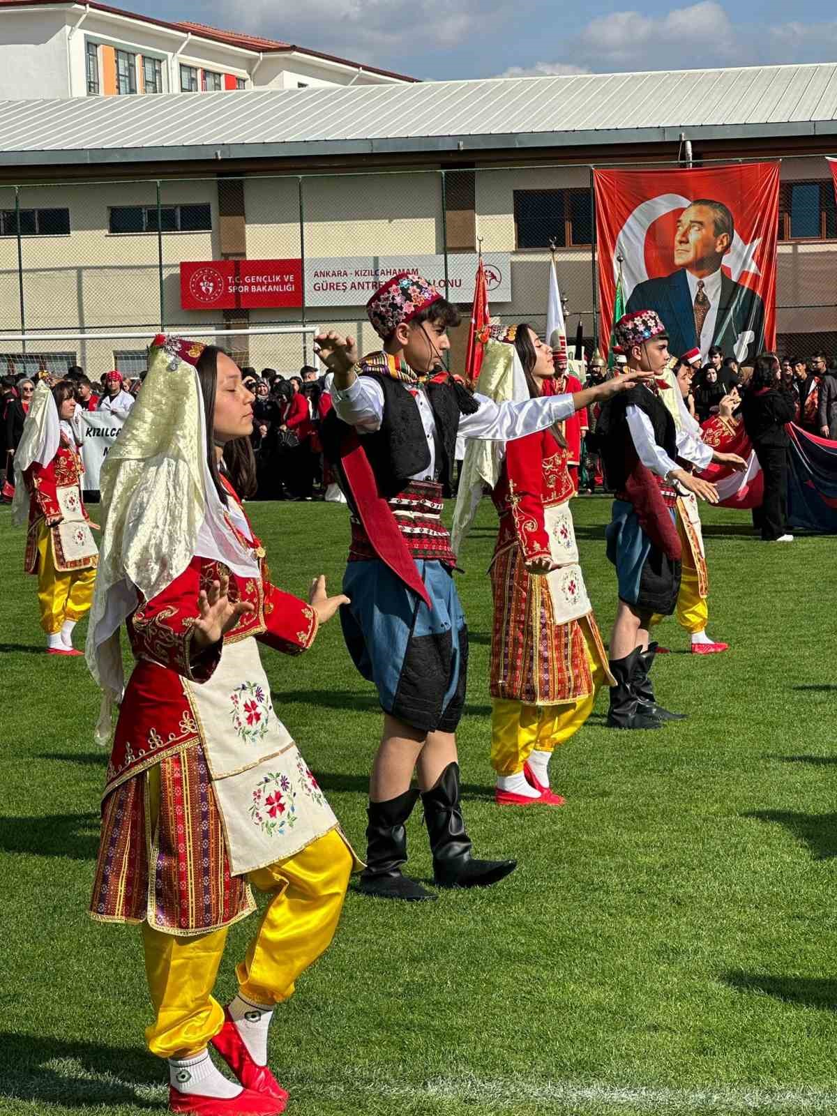 Kızılcahamam&rsquo;da Cumhuriyetin 100. yılı coşkuyla kutlandı

