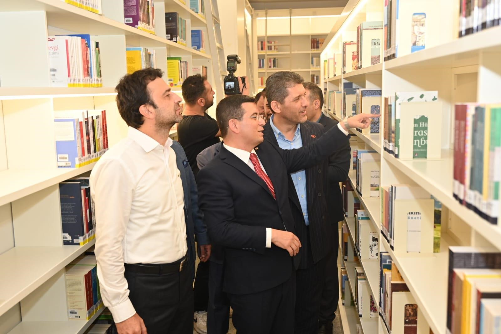 Akdeniz&rsquo;in en b&uuml;y&uuml;k k&uuml;t&uuml;phanesi hizmete girdi
