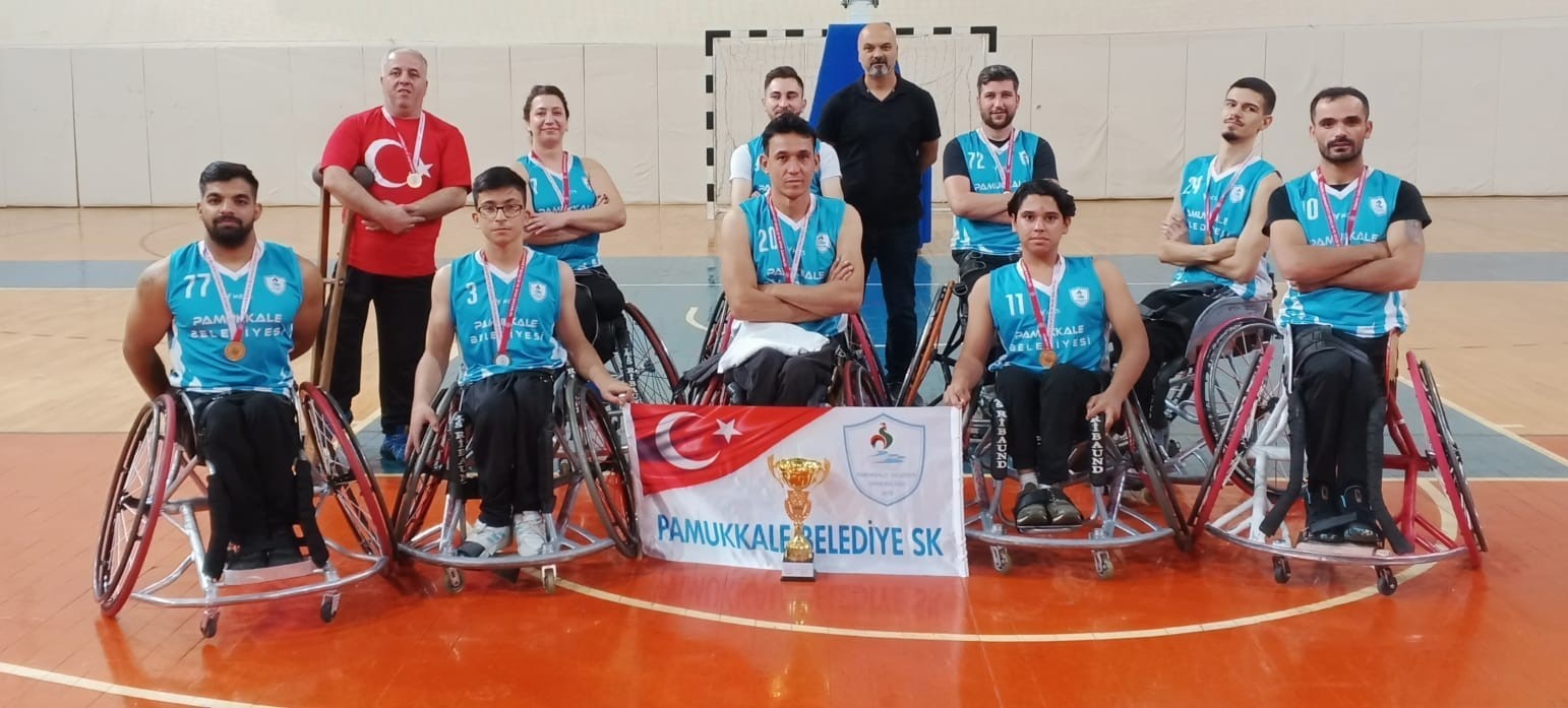 Pamukkale’de 100. yıl kutlamalarına sporla damga vuruldu