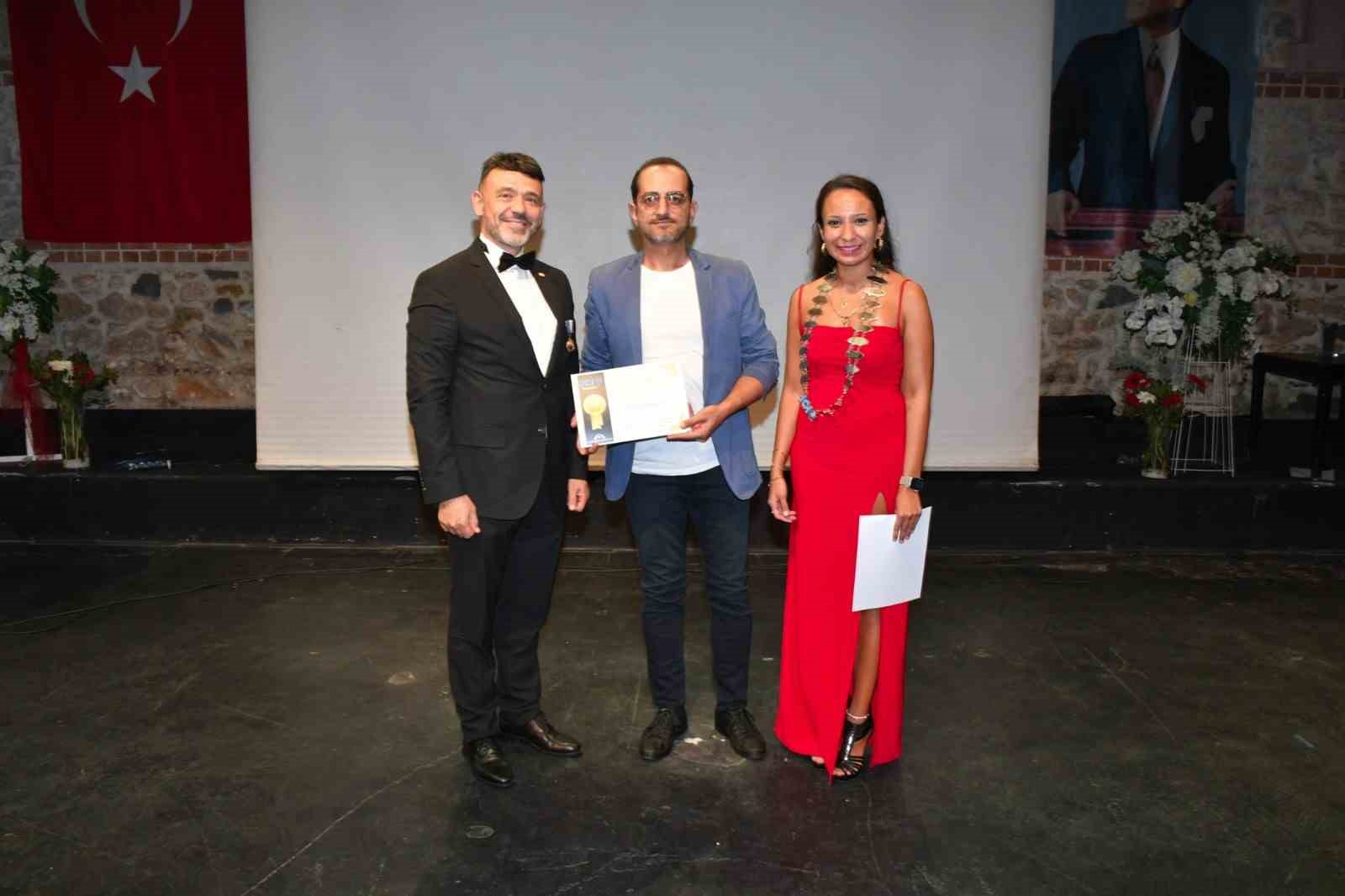 "Çok Yaşa Cumhuriyet 100. Yıl Marşı Beste Yarışması’’ndan TOGÜ’ye ödül