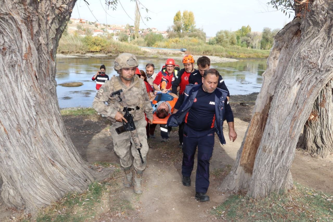 Nevşehir’de sel tatbikatı gerçeğini aratmadı