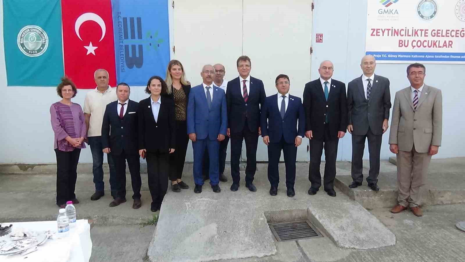 Edremit Belediyesi’nin zeytinyağlarını Balıkesir Üniversitesi üretecek
