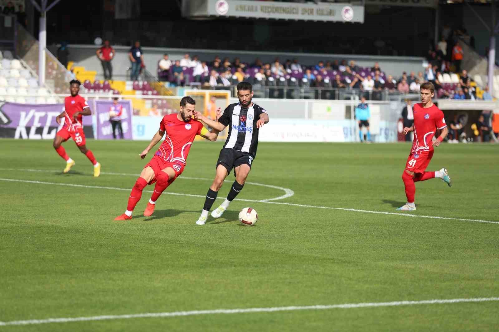 Ziraat Türkiye Kupası: Ankara Keçiörengücü: 4 - Burhaniye Belediyespor: 2