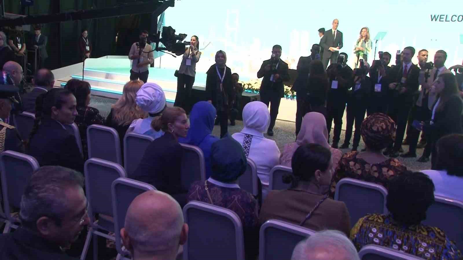 Emine Erdoğan: "Sıfır Atık Projesi ile edinilen kazanımları her d&uuml;zeyde g&uuml;&ccedil;lendirmek amacıyla Sıfır Atık Vakfı kuruldu"
