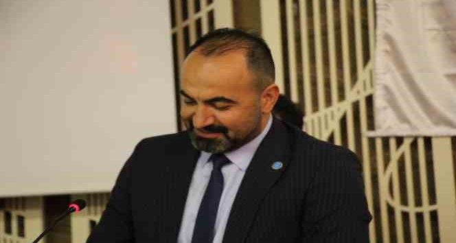 İYİ Parti Belediye Meclis üyesi Çakmak istifa etti