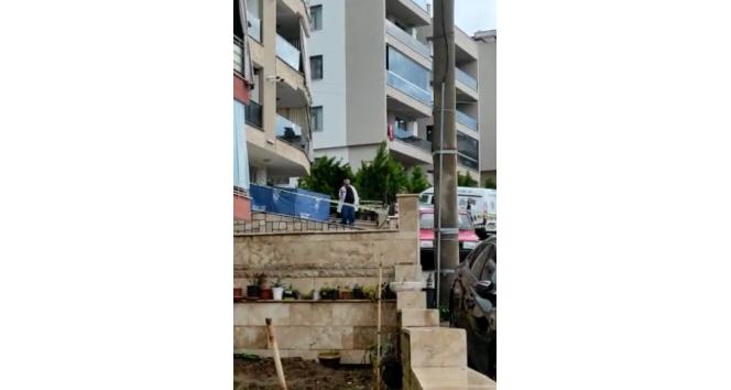 Cam silerken balkondan düşen kadın öldü