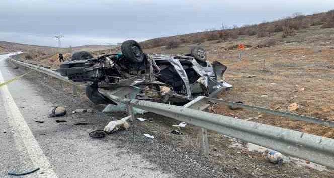 Yozgat’ta feci kaza: Anne-baba öldü, çocukları yaralandı