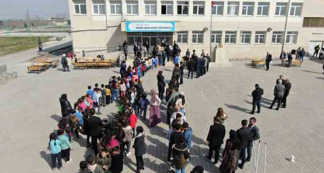 Şanlıurfa’da depremden etkilenen öğrencilere moral etkinliği