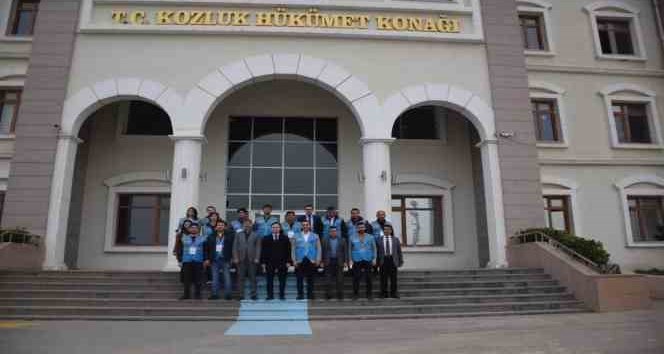 Kozluklu gönüllü öğretmenler deprem bölgesindeki öğrencilere eğitim vermek için yola çıktı