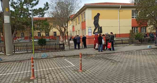 Keşan’da depreme dayanıksız okul tahliye edildi