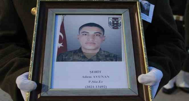 Bingöllü şehit dualarla son yolcuğuna uğurlandı
