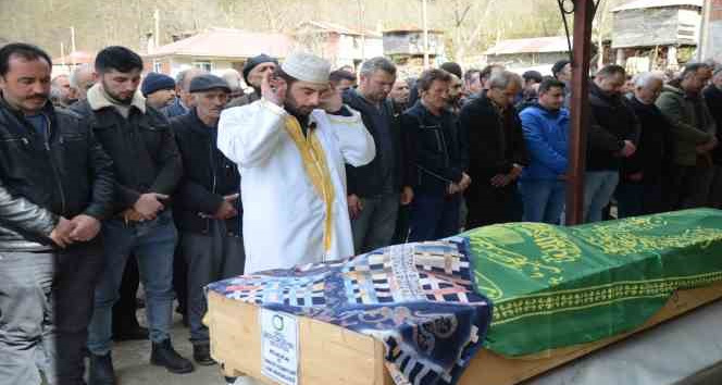 Kocası tarafından öldürülen kadın, Dünya Kadınlar Günü’nde toprağa verildi