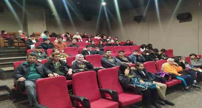 Siirt’te özel misafirler sinema keyfi yaşadı