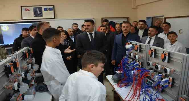 Beytüşşebap’ta geleceğin elektrik ve elektronikçileri bu okuldan