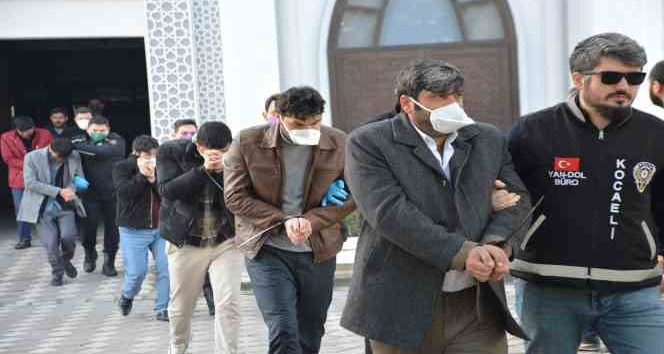 8 milyon TL’lik soygun yapan Altın Kızlar çetesi operasyonunda 36 tutuklama