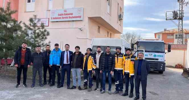 Bingöl’den deprem bölgelerine sağlıkçılar gönderildi