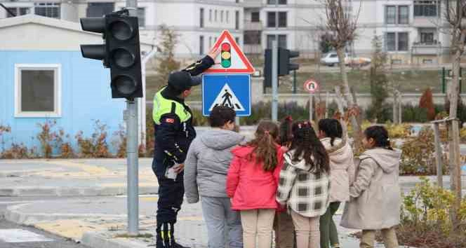 Kırklareli’de öğrencilere trafik eğitimi