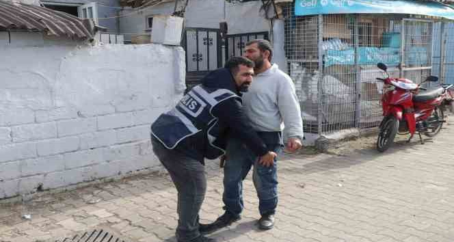 Polis, aranan şahısları tek tek yakaladı