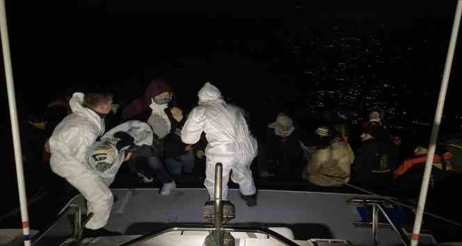 Yunan unsurları tarafından ölüme terk edilen 43 kaçak göçmen kurtarıldı