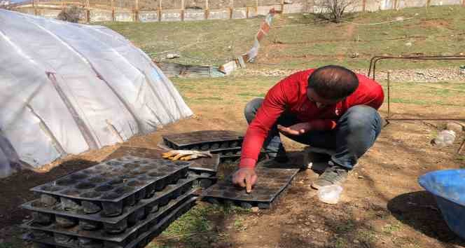 Beytüşşebap’ta tohumlar toprakla buluşuyor