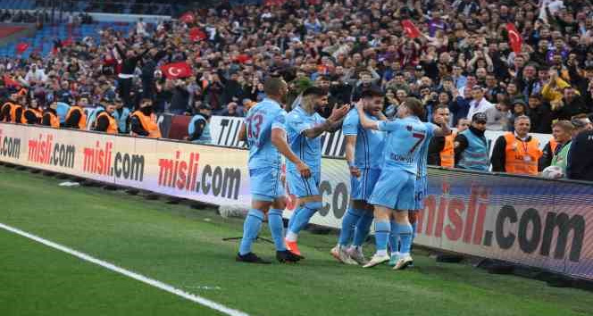 Spor Toto Süper Lig: Trabzonspor: 4 - Adana Demirspor: 1 (Maç sonucu)