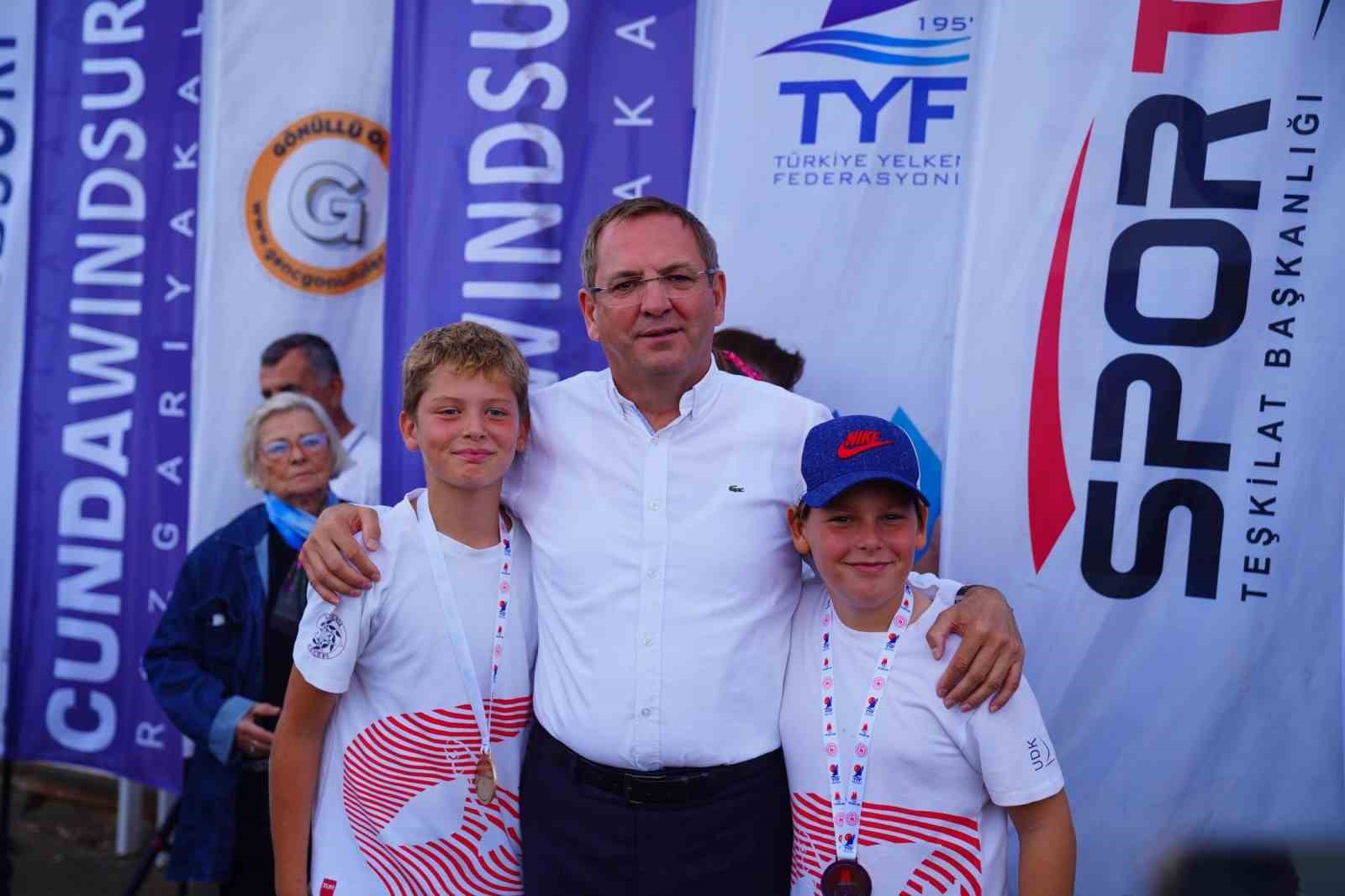 Cunda Adası TYF Rüzgar Sörfü yarışlarına ev sahipliği yaptı
