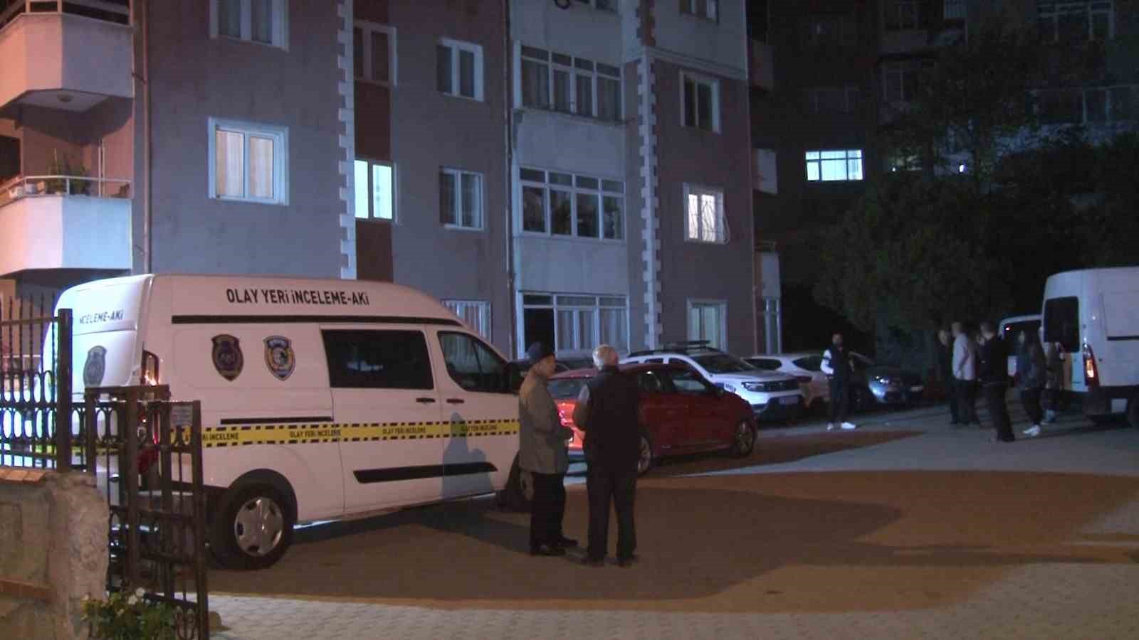 Kartal’da bir apartman dairesinde erkek cesedi bulundu