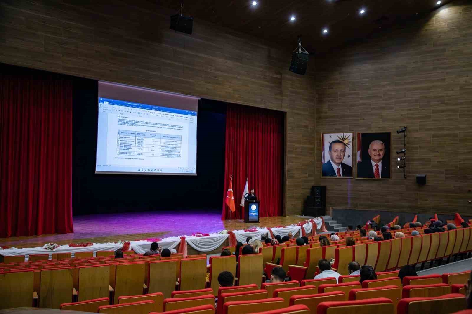 EBY&Uuml;&rsquo;de 2209 A Eğitimi verildi
