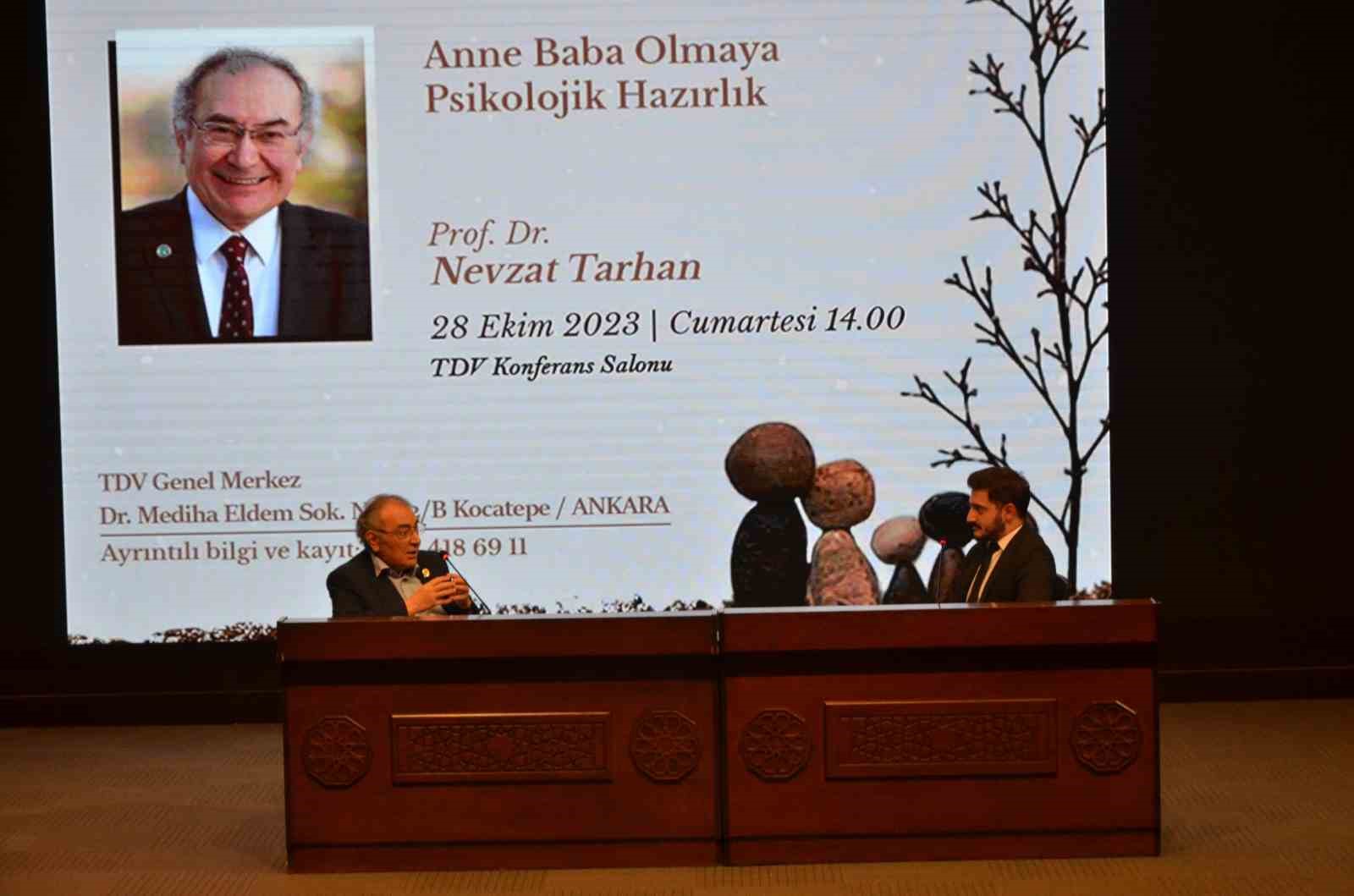 TDV KAGEM’in “Anne Baba Okulu” seminerleri başladı