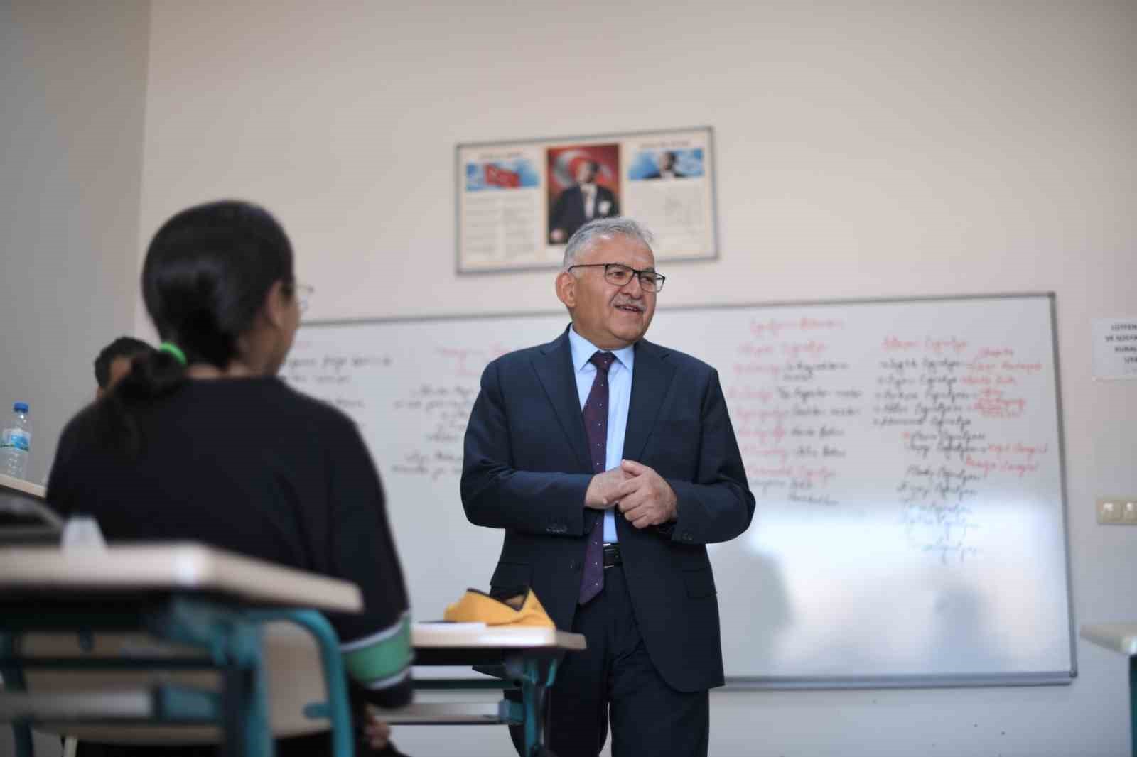 Büyükşehir KAYMEK’ten ücretsiz 6 farklı yabancı dil kursu