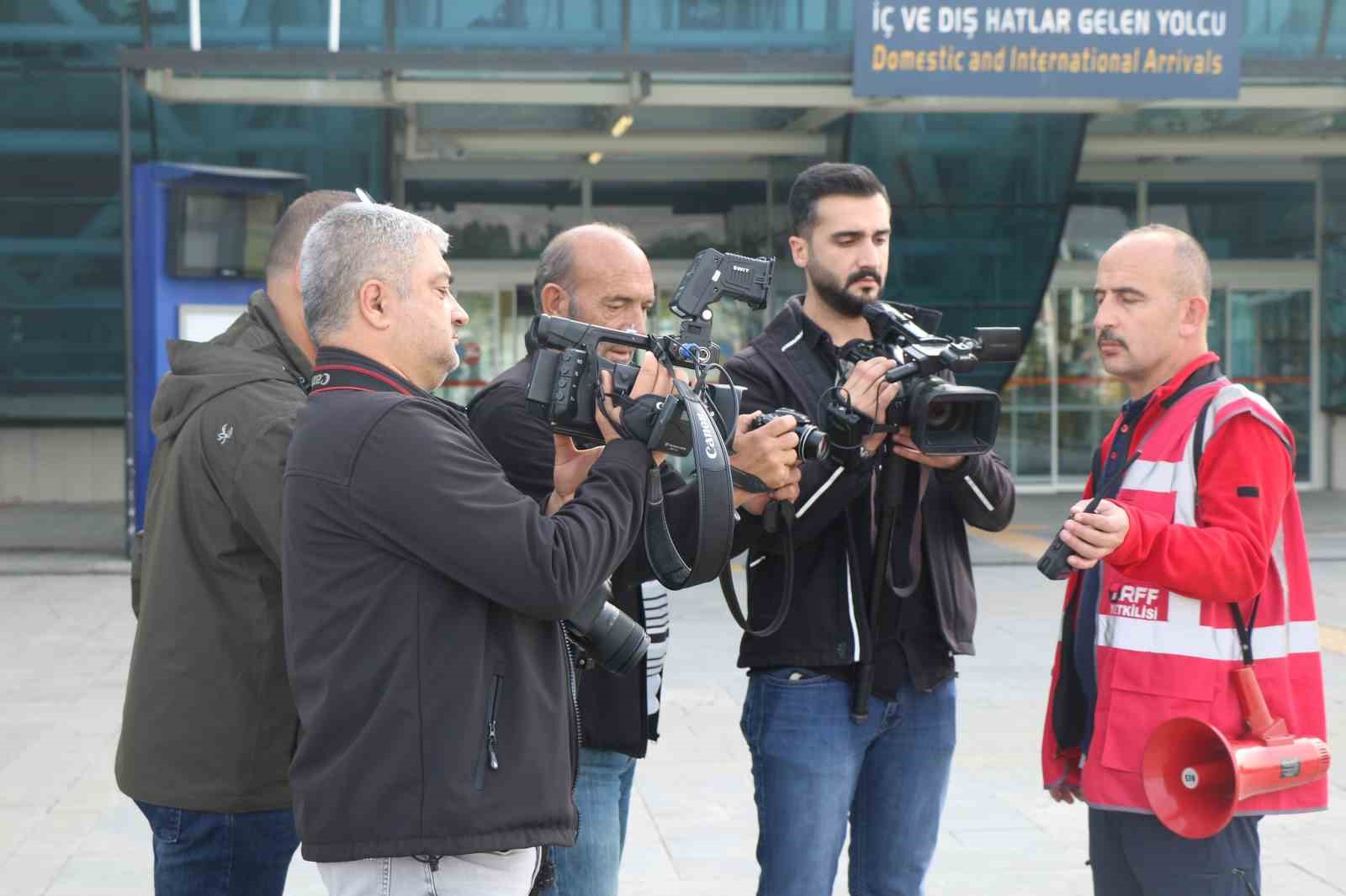 Erzincan Yıldırım Akbulut Havalimanı&rsquo;nda deprem tatbikatı yapıldı
