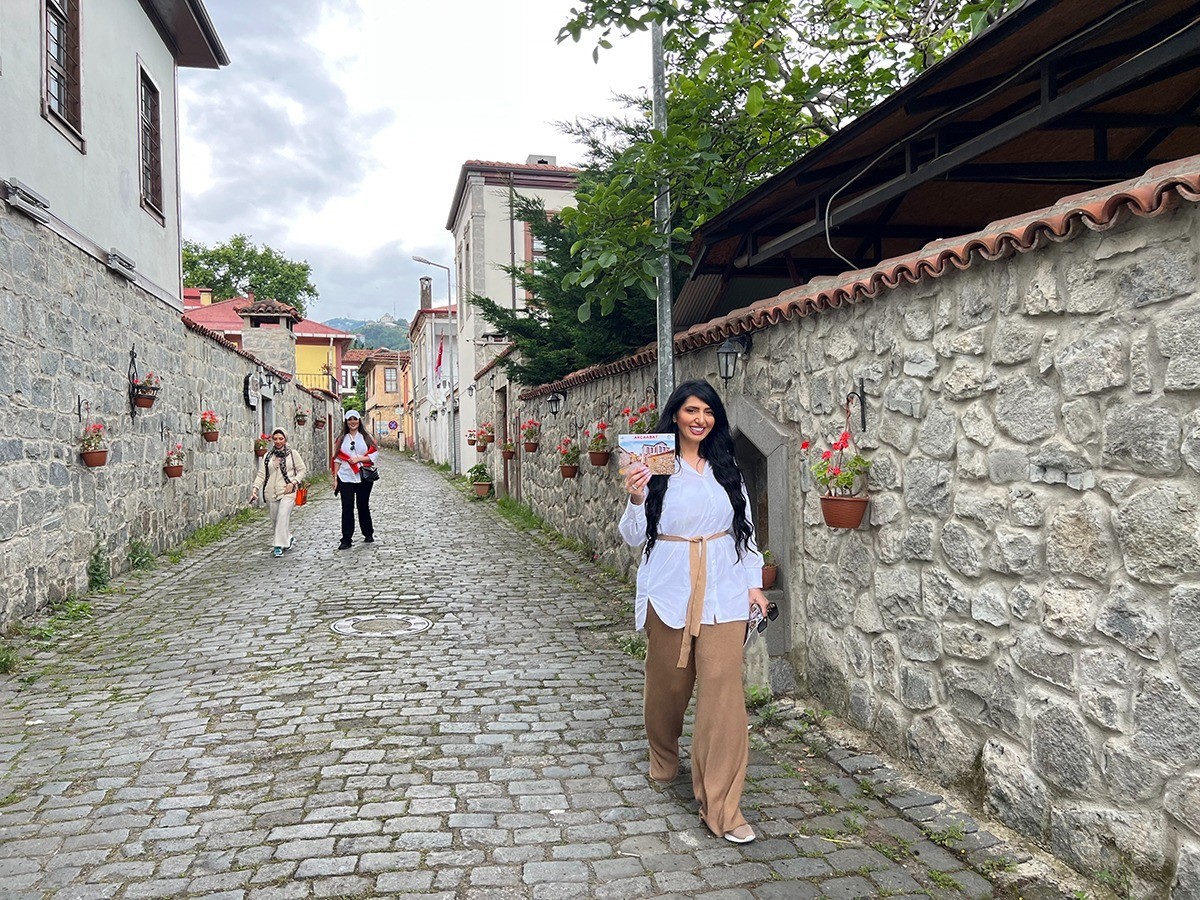 Ak&ccedil;aabat Ortamahalle Malezyalı turistlerin de ilgi odağı
