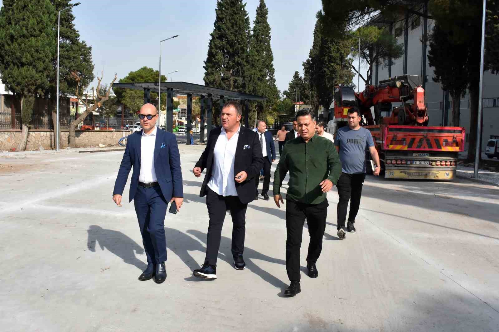Manisa 19 Mayıs Stadyumu’ndaki çalışmalar 1 ay içinde tamamlanacak