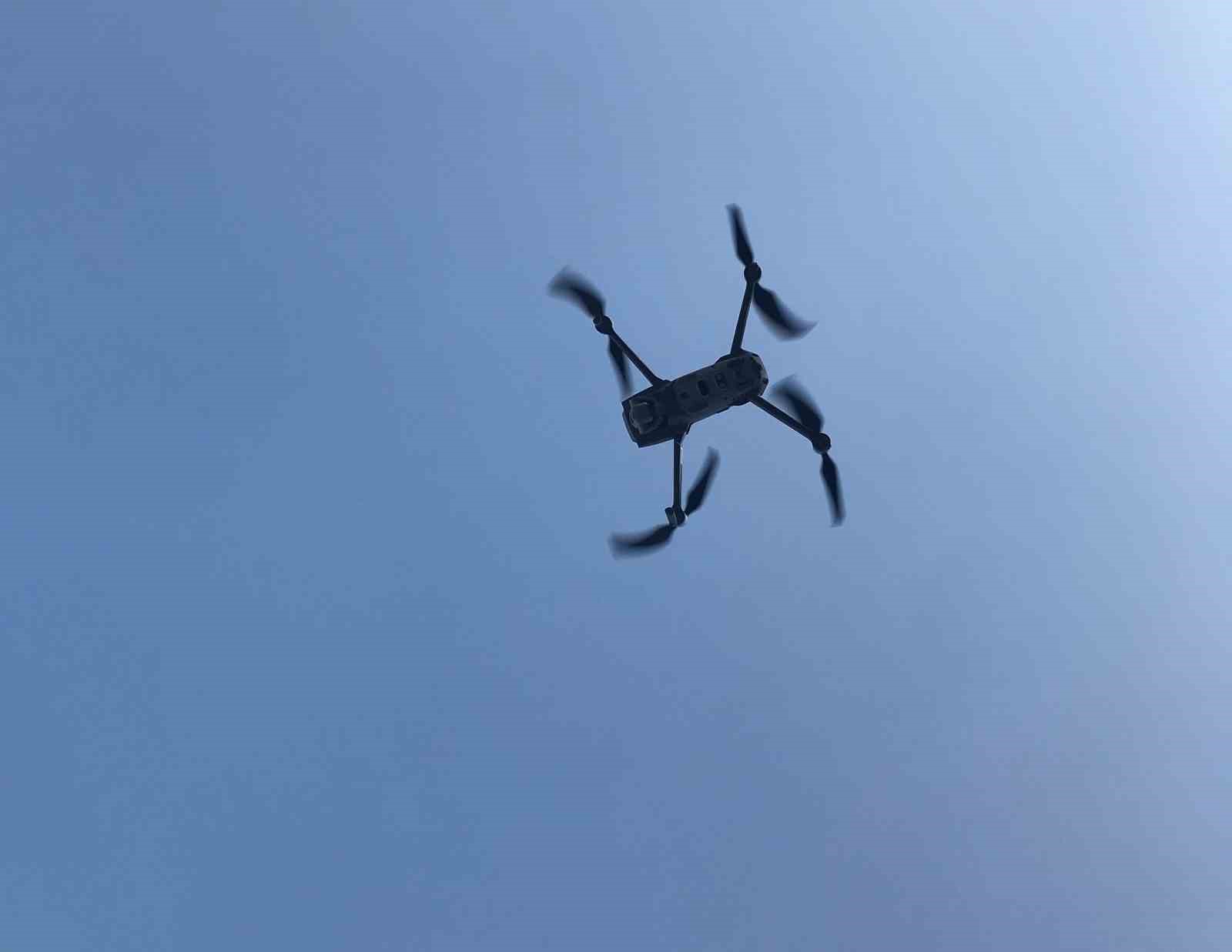 Edirne&rsquo;de polis ekipleri okul &ccedil;evrelerindeki denetimlerini s&uuml;rd&uuml;r&uuml;yor
