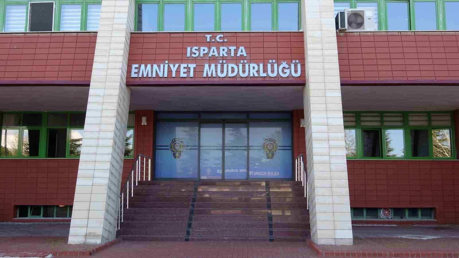 Isparta’da göçmen kaçakçılığı yapan 2 şüpheli yakalandı